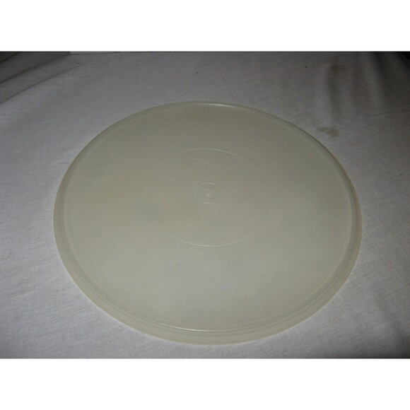 Vintage Tupperware 224-16 12" Bowl Replacement Lid 12.5" Edge to Edge - Picture 1 of 3